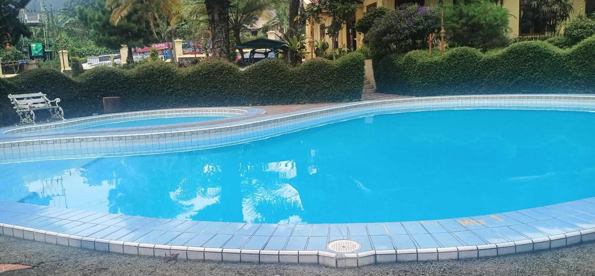 Resort Prima Cisarua Tagalbato المظهر الخارجي الصورة